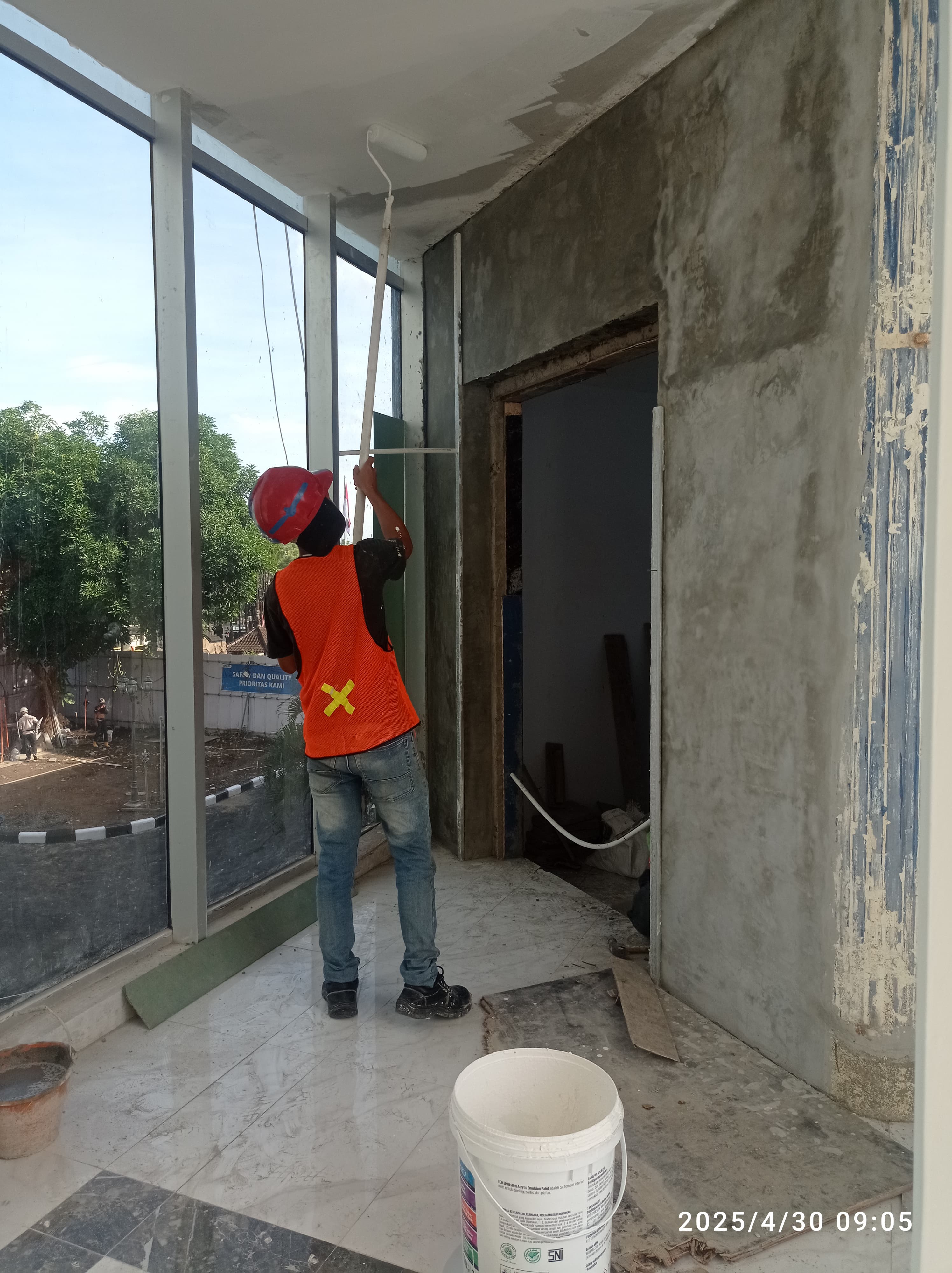 Sebelum - Pengecatan Baru Gedung InaTEWS BMKG Tuban, Bali